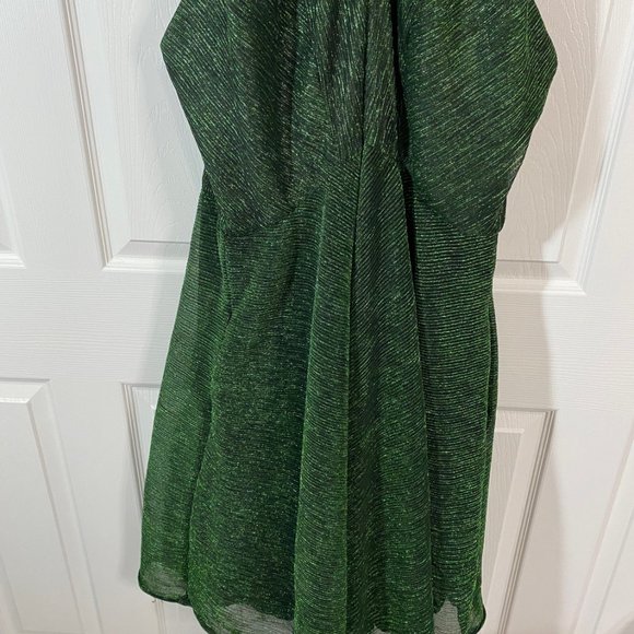 Elegant Green Prom Dress - Picture 4 of 13